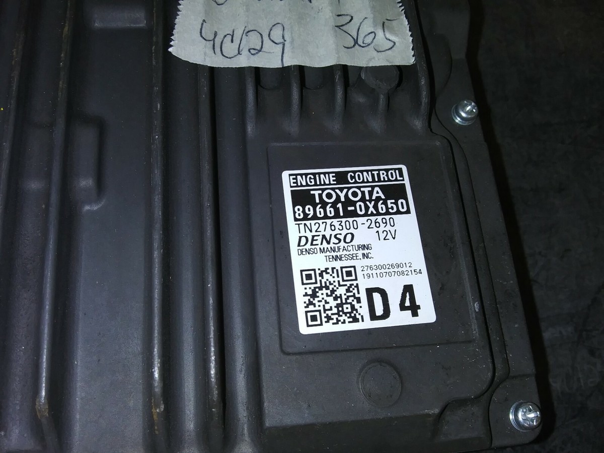 Đèn Gầm Trái Toyota Camry OEM 89606502