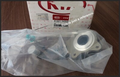 Bi Tê 2 Lỗ Dầu Hyundai Santafe Mã phụ tùng 4142124350