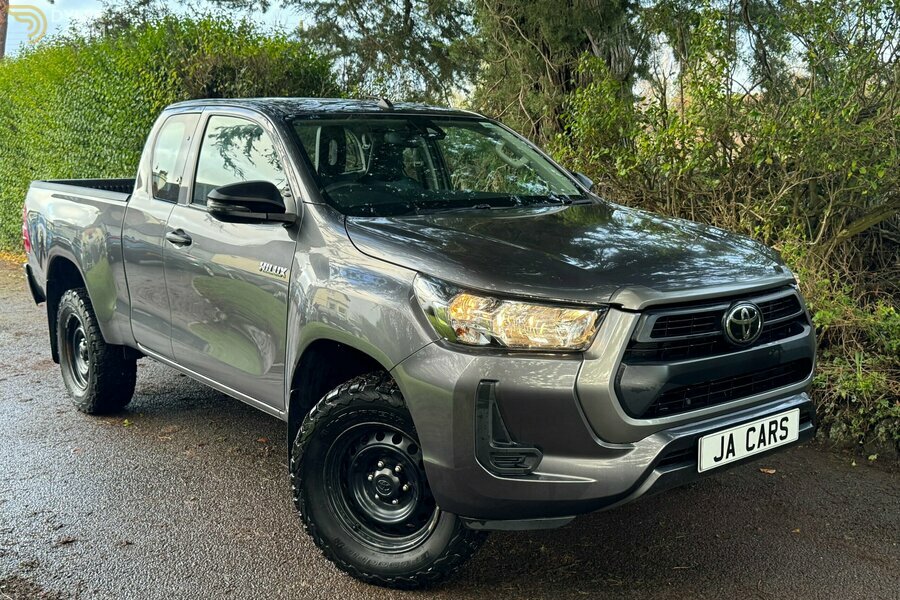 Bi May Ơ Sau Không Liền Cụm Toyota Hilux OEM ZA42KWD10U42CA