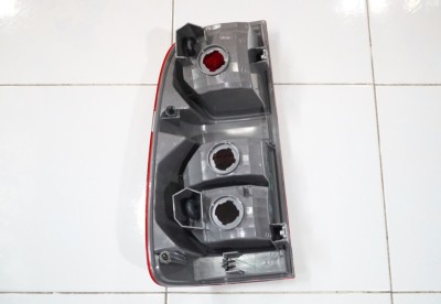 Đèn Hậu - R Toyota Hilux Mã phụ tùng 815510K140