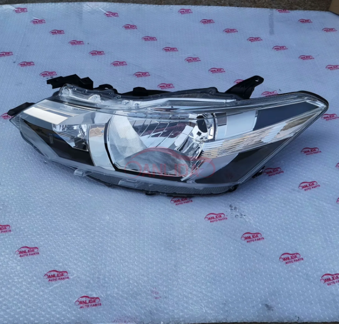 Đèn Pha Trái - Không Bexenon Toyota Vios OEM 811700D540