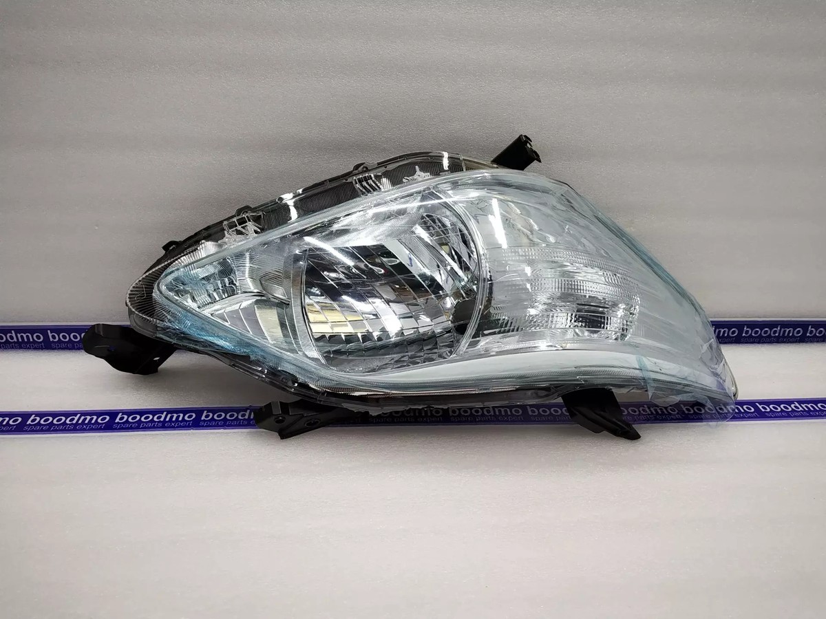 Đèn Pha Phải Toyota innova Mã phụ tùng 811300K520