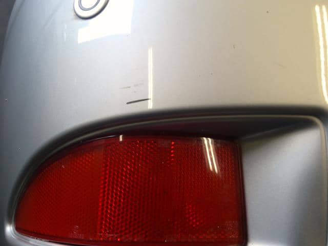 Cản Sau - Có Lỗ Cảm Biến Lexus IS Mã phụ tùng 5215953906