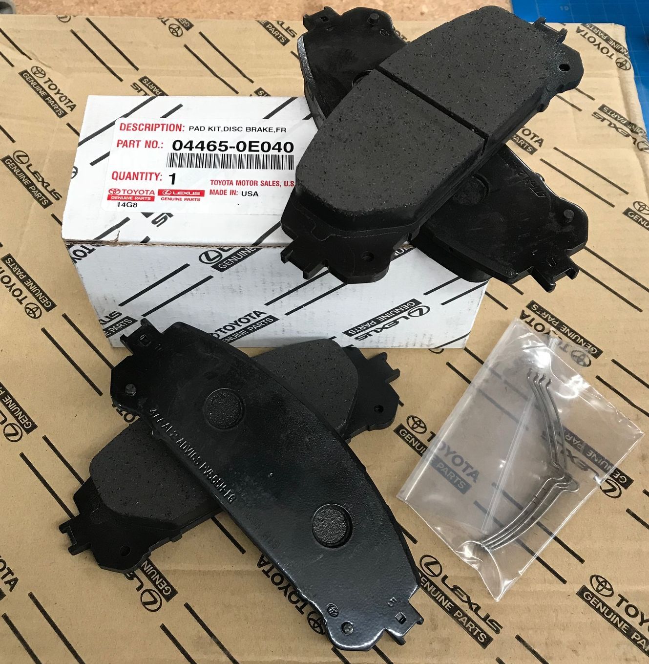Bộ Phớt Piston Phanh Sau Lexus RX 350h / RX 450h Mã phụ tùng 044790E020