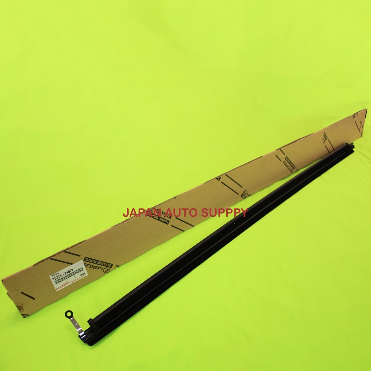 Két Nước Mt Lexus LX 470 OEM 75711-PA36