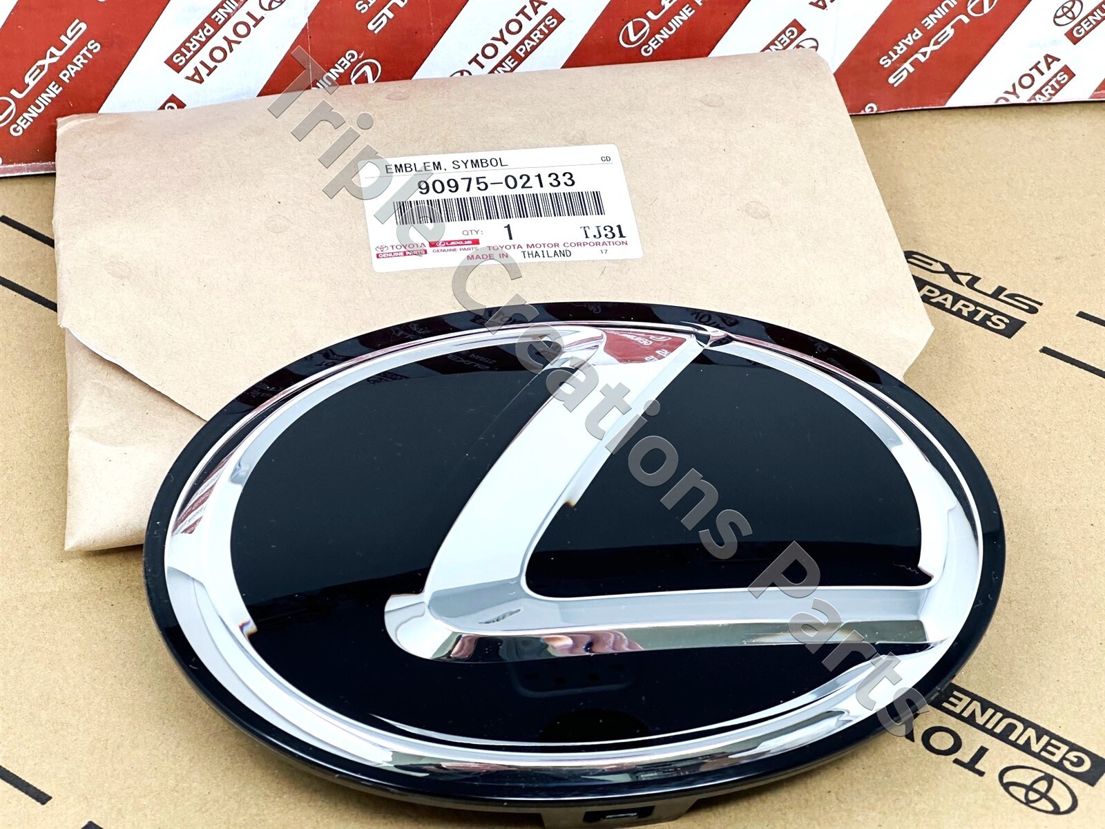 Két Nước Mt Lexus LX 470 OEM 75182-PA32