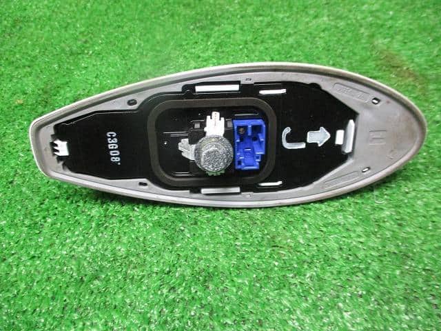 Mạch Điện Tử Ăng Ten Lexus NX Mã phụ tùng 8676053100