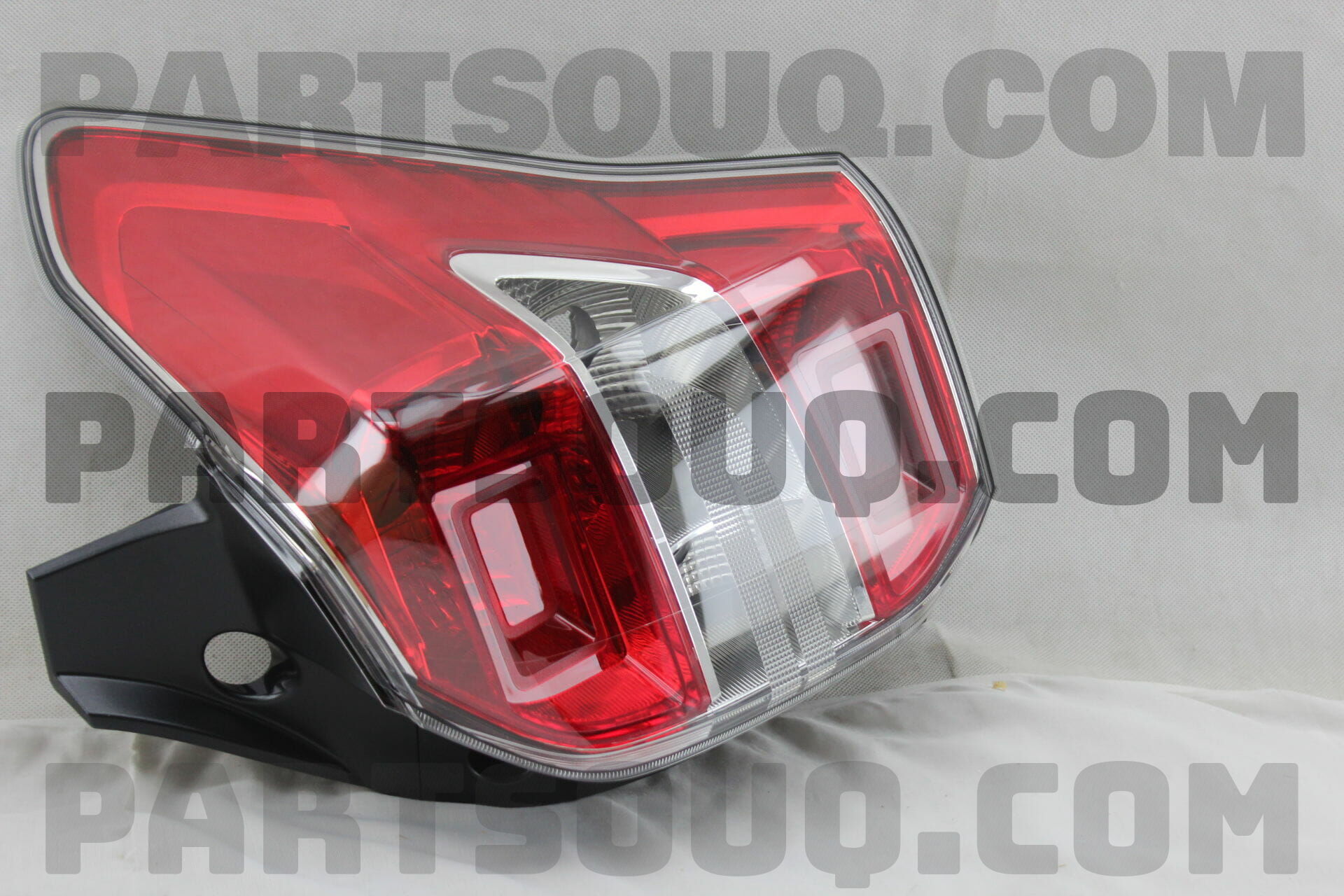 Đèn Hậu Phải Subaru Forester Mã phụ tùng 84912sg000