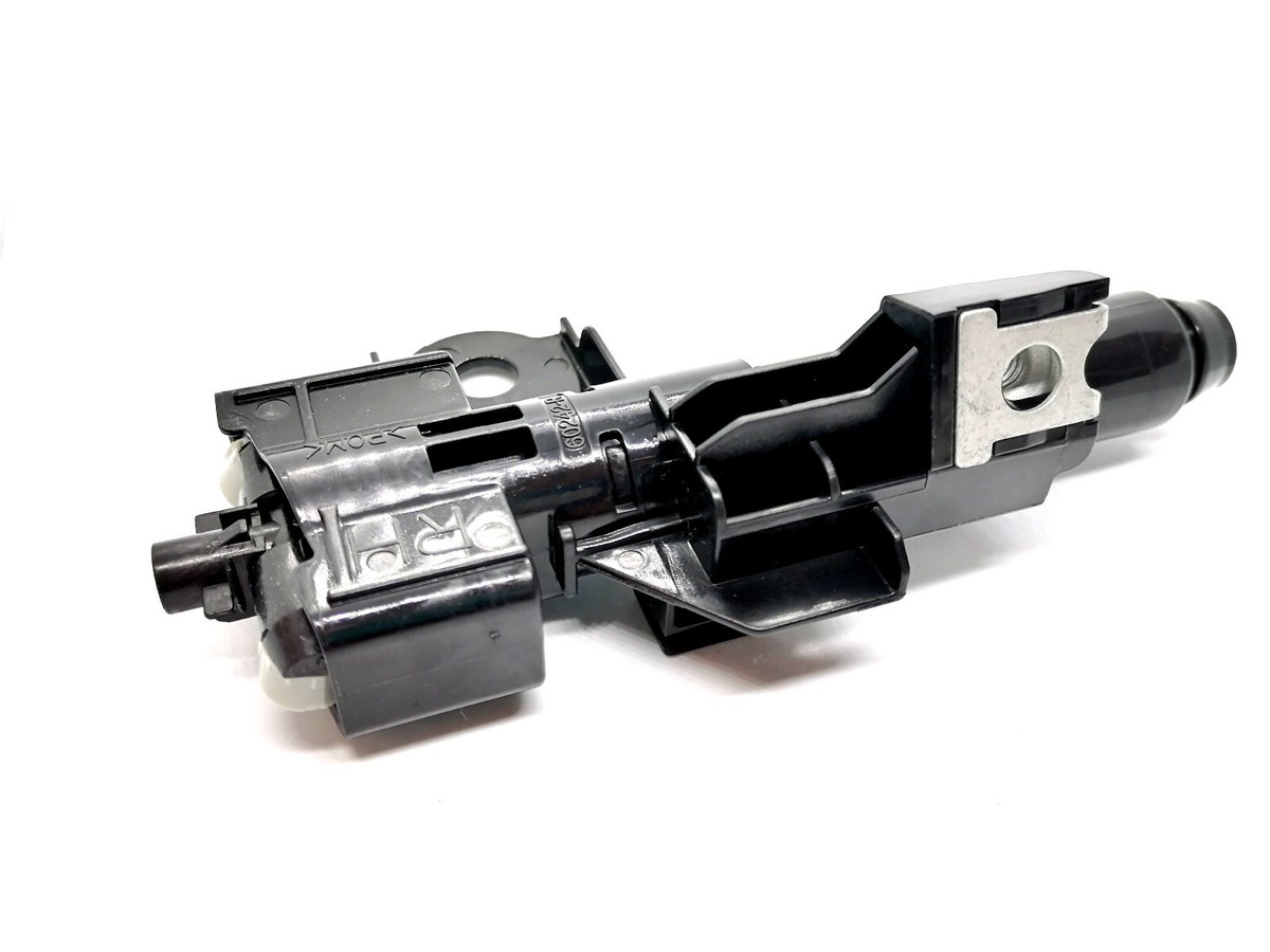 Vòi Xịt Rửa Đèn Pha Phải Subaru outback Mã phụ tùng 86636AL011