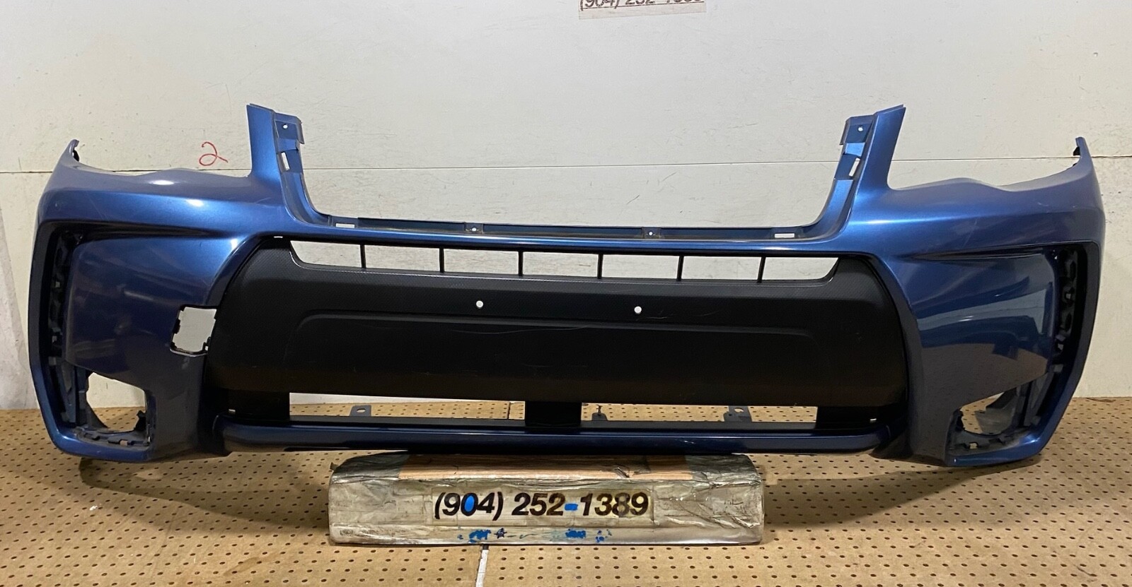 Cản Trước Subaru Forester Mã phụ tùng 57704sg021