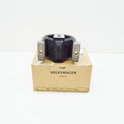 Cao Su Chân Máy Giữa Phía Trước Volkswagen MULTIVAN Mã phụ tùng 7H0199848D