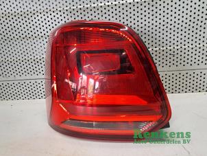 Đèn Hậu Trái Bản Hatback Volkswagen polo Mã phụ tùng 6C0945111