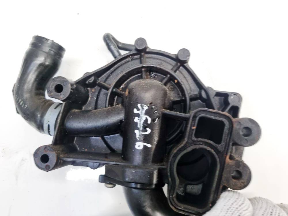 Bơm Nước Động Cơ Mercedes-Benz GLK Mã phụ tùng A6512006401