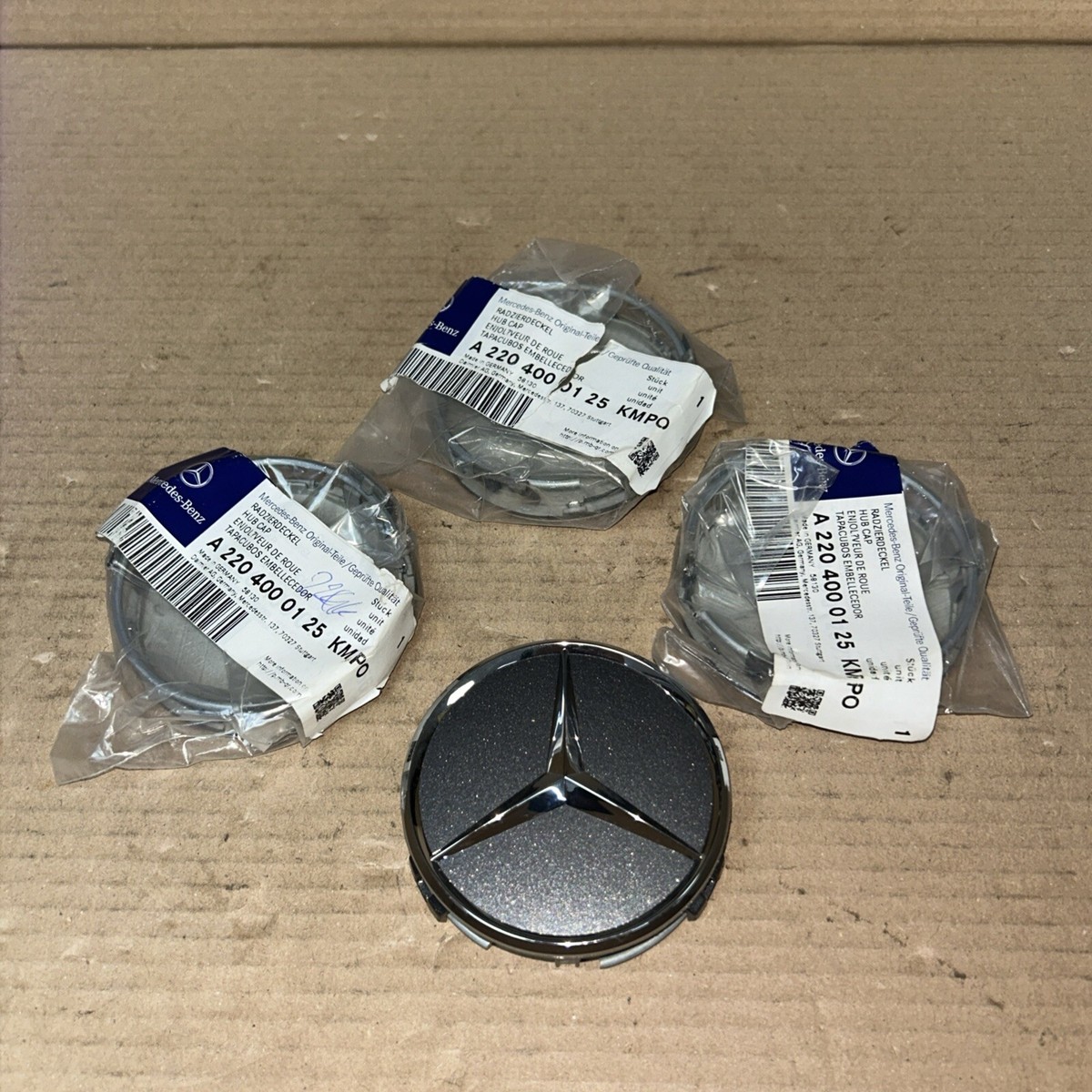 Ốp Lazang Mercedes-Benz GL Mã phụ tùng A2204000125