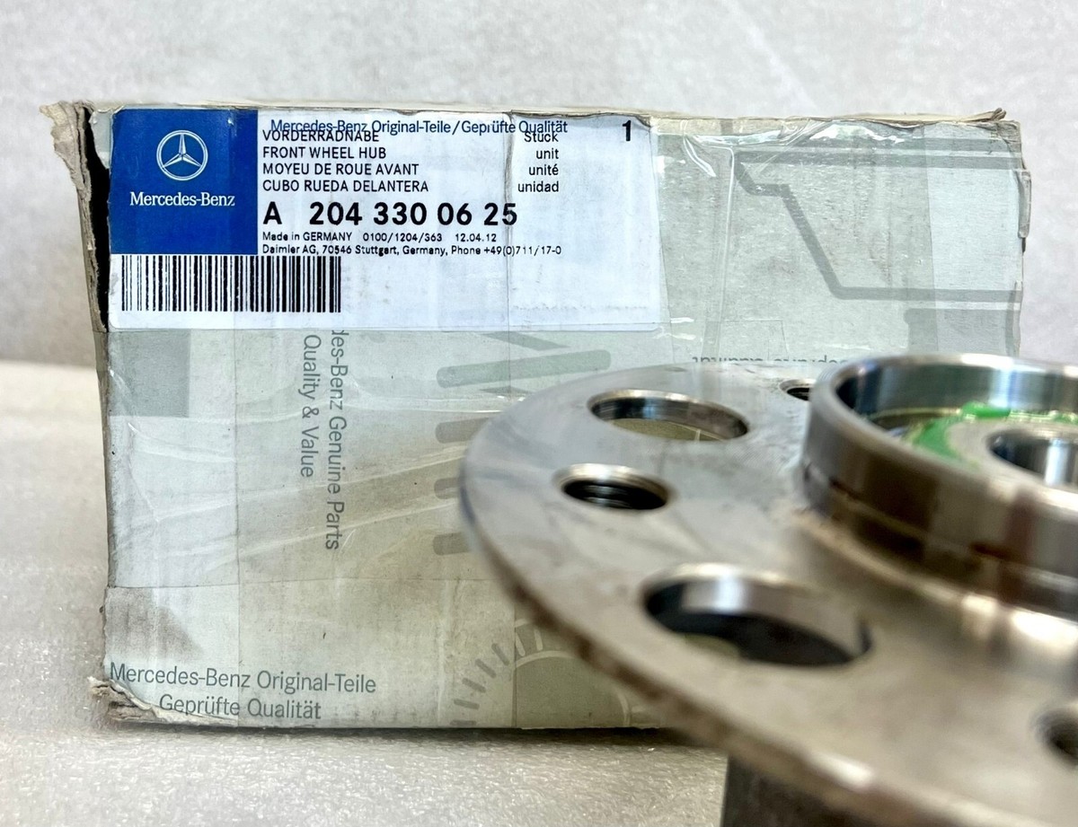 Cụm Bi May Ơ Trước/ May Ơ Liền Bi Mercedes-Benz C Mã phụ tùng A2043300625