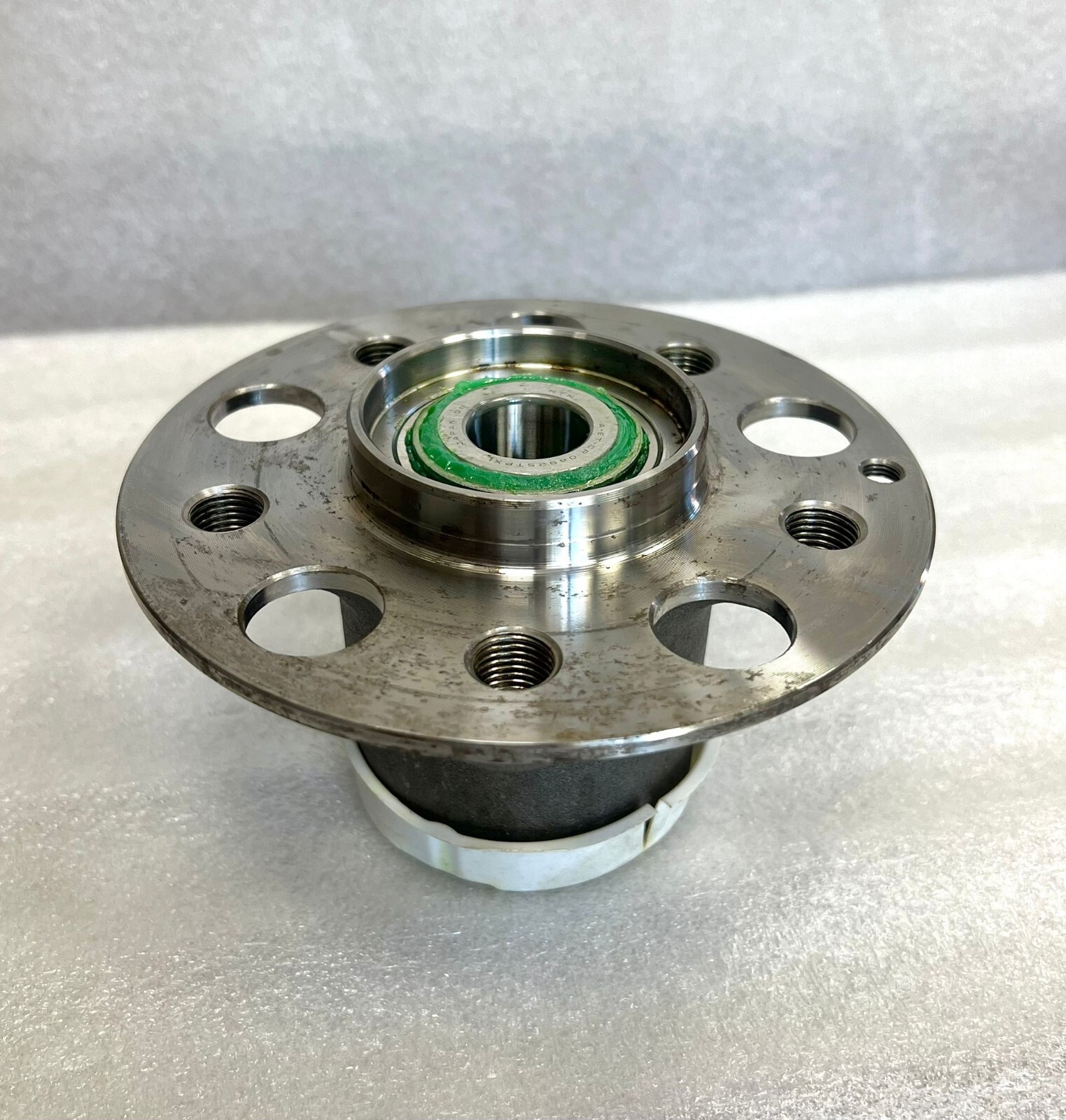 Cụm Bi May Ơ Trước/ May Ơ Liền Bi Mercedes-Benz C Mã phụ tùng A2043300625