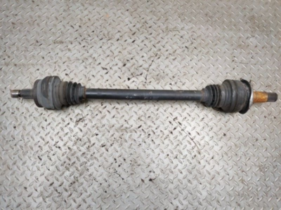 Cây Láp Sau Mercedes-Benz C Mã phụ tùng A2043501810