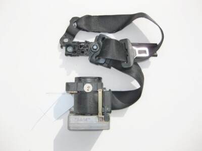 Dây Đai An Toàn Trước Trái Mercedes-Benz C Mã phụ tùng A2038606585