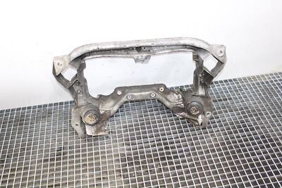 Giá Đỡ Động Cơ Mercedes-Benz C Mã phụ tùng A2036280657