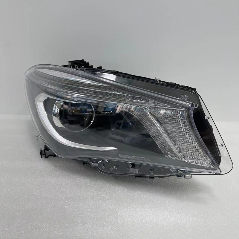 Đèn Pha Phải Mercedes-Benz GLA OEM A1179066400-SECONDHA