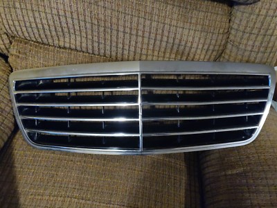Ca Lăng Mercedes-Benz E Mã phụ tùng A2108800683