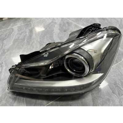 Đèn Pha Phải Mercedes-Benz C Mã phụ tùng a2048204439