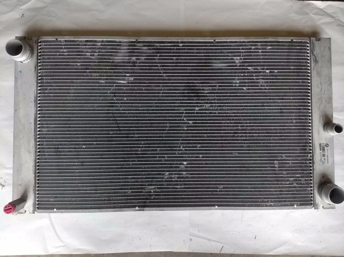 Két Nước At Bmw Seri 5 Mã phụ tùng 17117795138