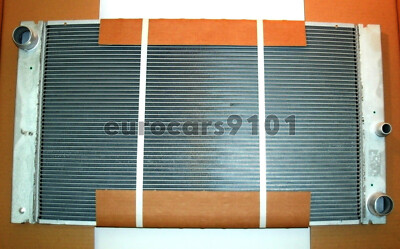 Két Nước At Bmw Seri 5 Mã phụ tùng 17117795138