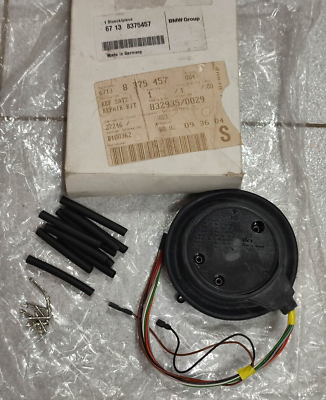 Mô Tơ Nâng Hạ Kính Cửa Trước Trái - Hàng Cũ Bmw Seri 3 Mã phụ tùng 51338254577