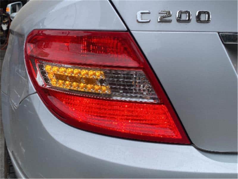 Đèn Hậu Phải Mercedes-Benz C Mã phụ tùng A2049068702