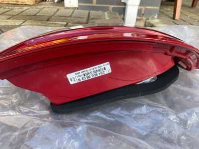 Đèn Hậu Phải Amg Mercedes-Benz C Mã phụ tùng A2049068802