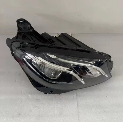 Đèn Pha Phải Mercedes-Benz E Mã phụ tùng A2139066601