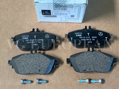 Má Phanh Trước Mercedes-Benz GLA Mã phụ tùng A0004203002