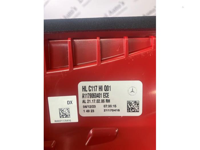 Đèn Hậu Phải Mercedes-Benz CLA Mã phụ tùng a1179060401