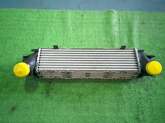 Két Làm Mát Turbo Bmw Seri 5 Mã phụ tùng 17117618769