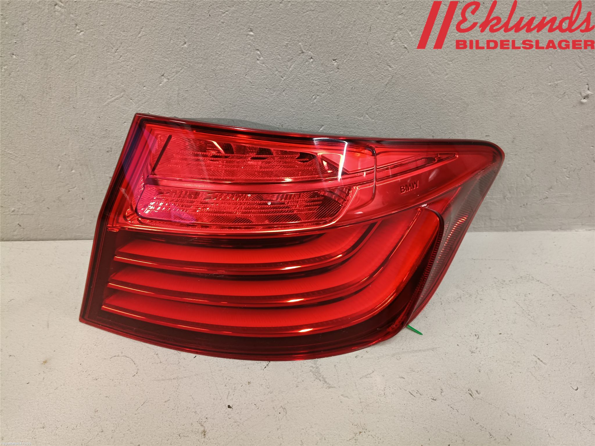 Đèn Hậu Miếng Ngoài Phải Bmw Seri 5 Mã phụ tùng 63217306162