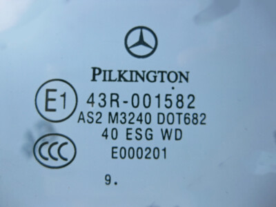 Kính Cánh Cửa Sau Phải Mercedes-Benz C Mã phụ tùng A2047350210