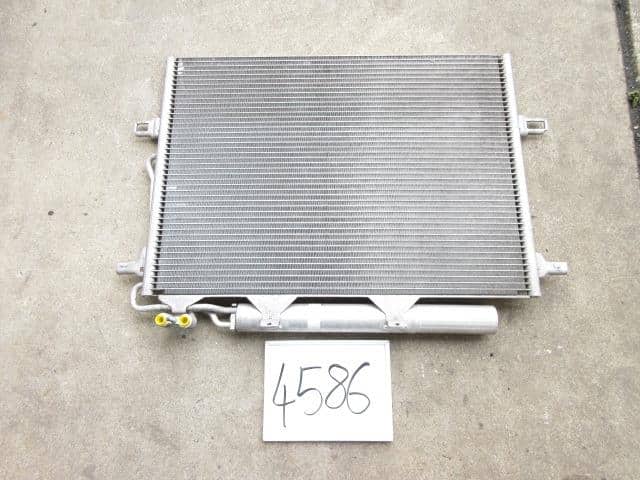 Giàn Nóng Mercedes-Benz E Mã phụ tùng A2115001154