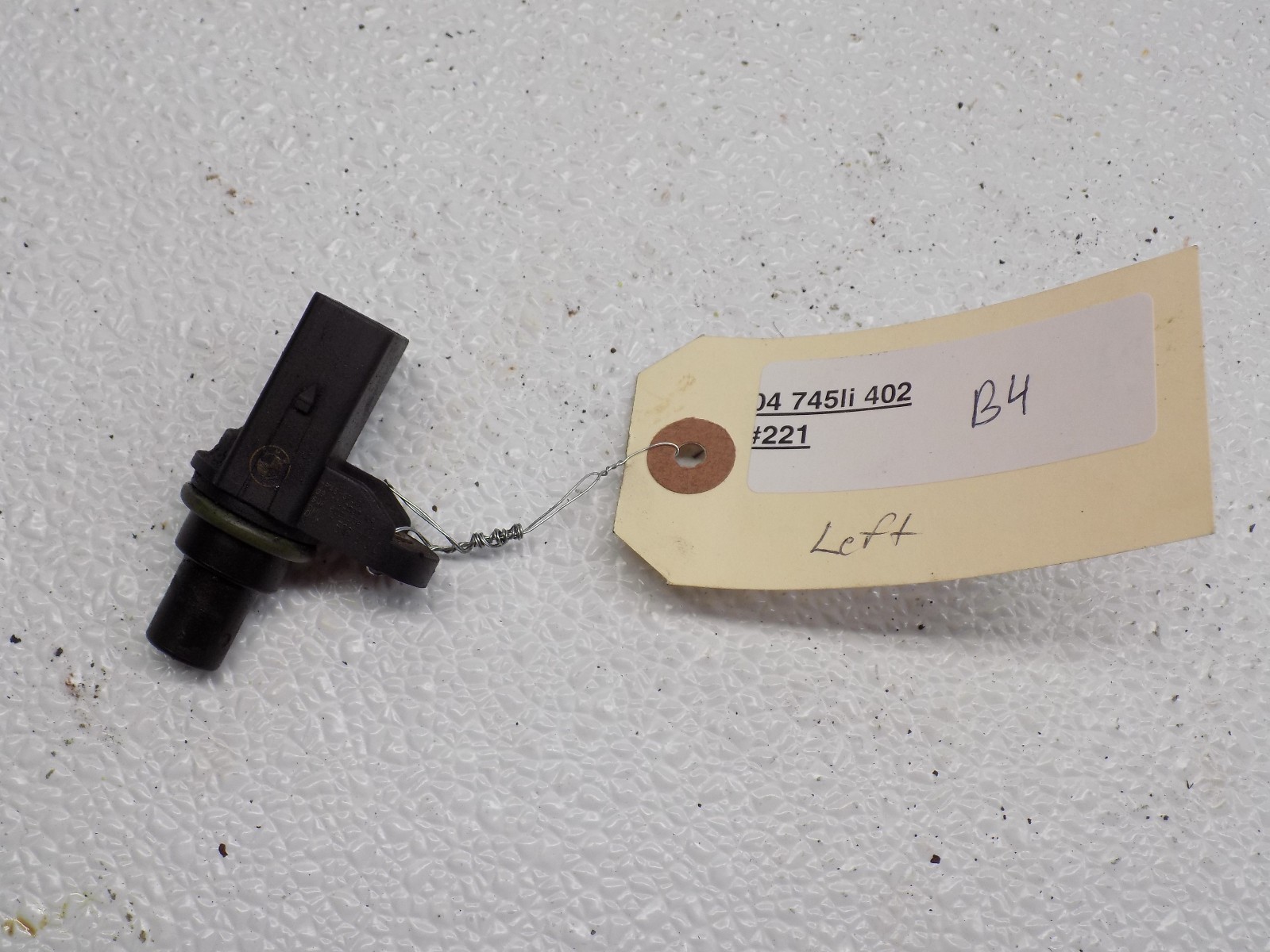 Cảm Biến Trục Cơ Bmw Seri 3 Mã phụ tùng 12147506273