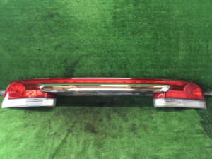 Cánh Cửa Trước Trái Mercedes-Benz ML Mã phụ tùng A1647200105