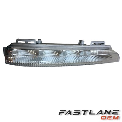 Đèn Gầm Phải Led Mercedes-Benz C Mã phụ tùng A2049069000