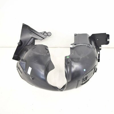Chắn Bùn Lòng Dè Trước Phải Mercedes-Benz CLA Mã phụ tùng A2466900200