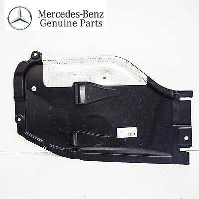 Chắn Bùn Gầm Máy Giữa Mercedes-Benz CLA Mã phụ tùng A2465201523
