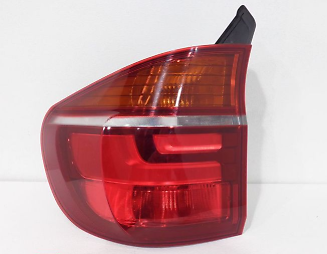 Đèn Hậu Miếng Ngoài Trái Bmw X5 Mã phụ tùng 63217227789