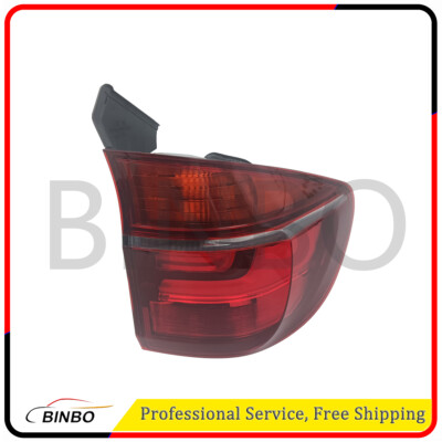 Đèn Hậu Miếng Ngoài Phải Bmw X5 Mã phụ tùng 63217227790