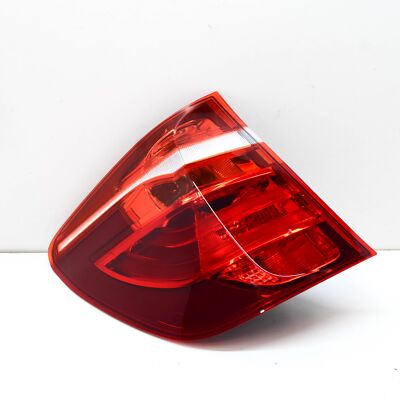 Đèn Hậu Ngoài Trái Có Led Bmw X3 Mã phụ tùng 63217217311