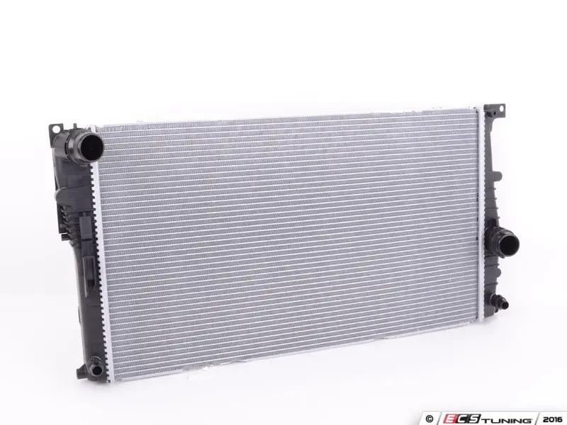 Két Nước Bmw Seri 3 Mã phụ tùng 17118672104