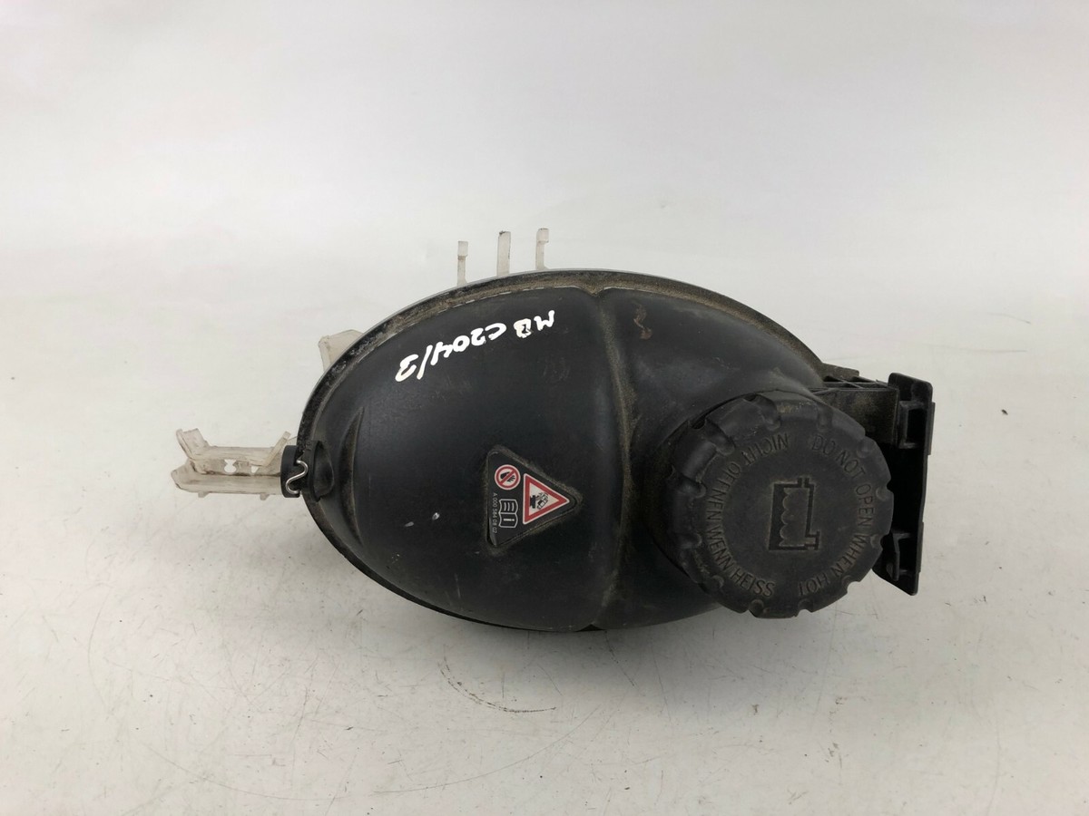 Bình Nước Phụ Mercedes-Benz C Mã phụ tùng A2045000749