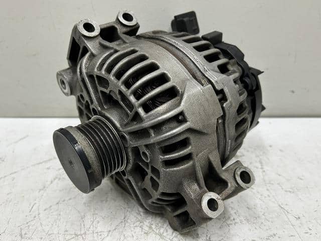 Máy Phát Điện 150A Bmw Seri 3 Mã phụ tùng 12317533270