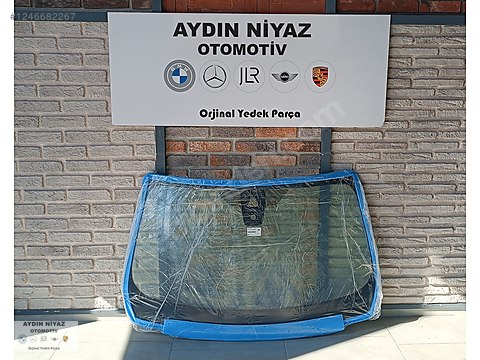Kính Chắn Gió Trước Bmw Seri 3 Mã phụ tùng 51317258069